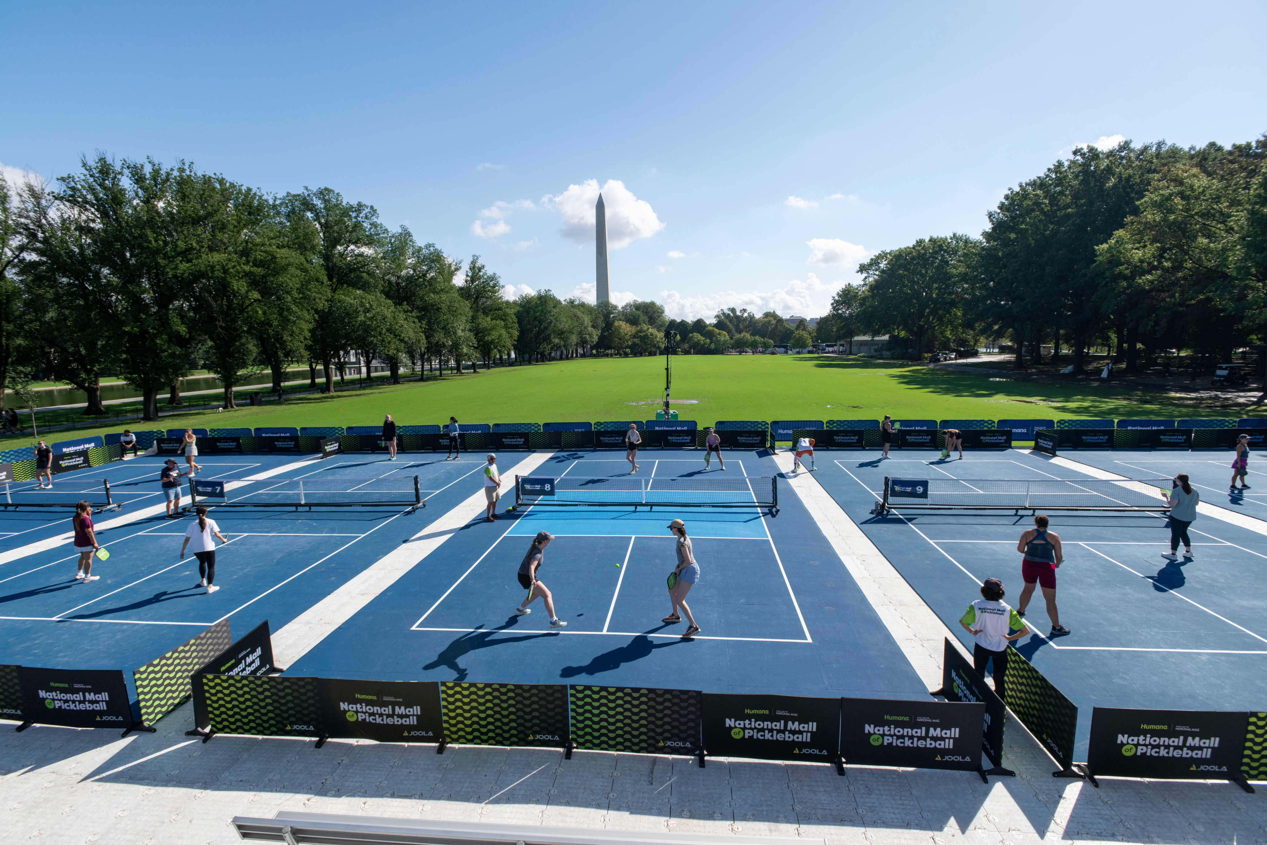 Wide angle view of pickleball courts on the National Mall.